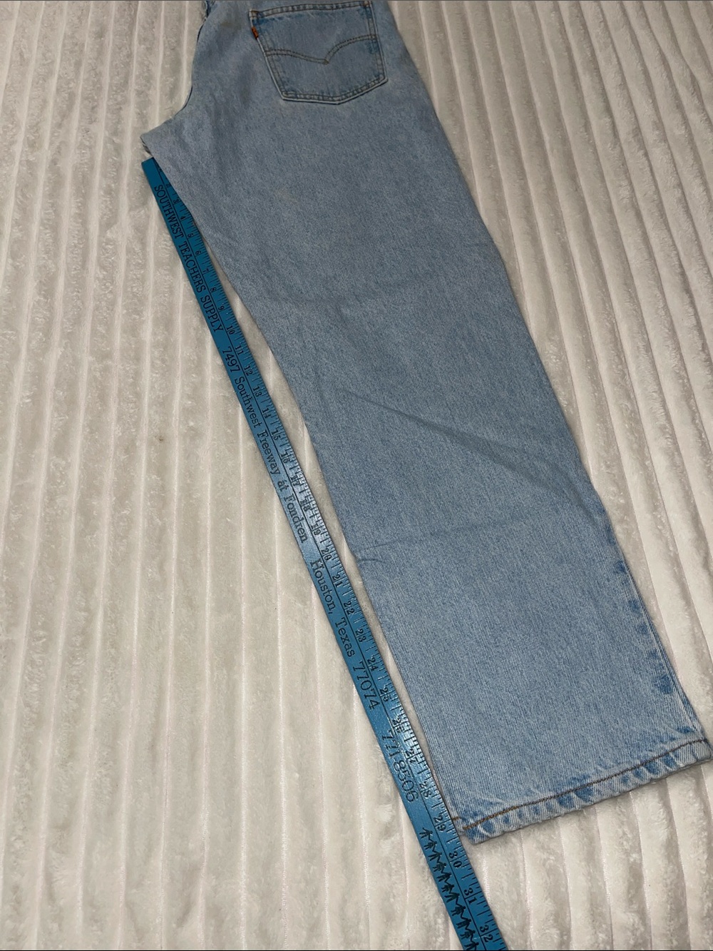 Levi's 550 Vintage Orange Tag Light Blue Straight Jeans | Size 34 - Picture 14 of 14